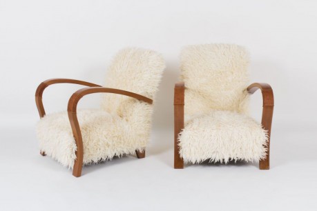 Fauteuils Art Deco en acajou et tissu imitation agneau de Mongolie 1930 set de 2