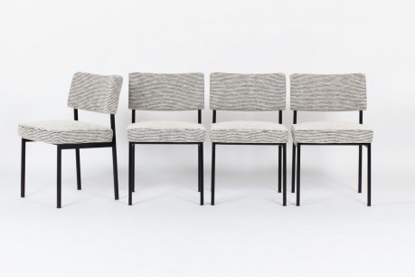 Chaises Joseph Andre Motte modele 764 tissu noir et blanc edition Steiner 1960 set de 4