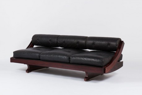 Banquette Gianni Songia modele GS195 en palissandre et cuir noir edition Sormani 1960