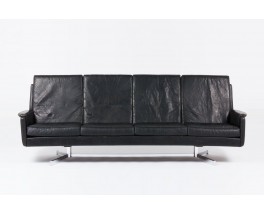 Canape 4 places en cuir et pietement en chrome design danois 1960