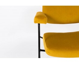 Fauteuil Pierre Paulin modele CM197 velours jaune moutarde edition Thonet 1950