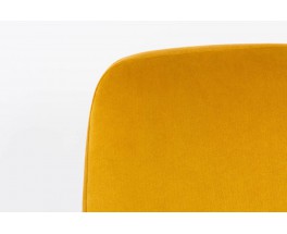 Fauteuil Pierre Paulin modele CM197 velours jaune moutarde edition Thonet 1950