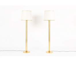 Lampadaires en metal dore et abat-jour blanc design chic 1950 set de 2