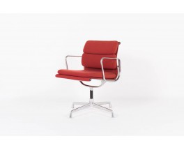 Fauteuil de bureau Eames modele EA 208 serie Soft Pad tissu rouge brique edition Vitra 1970