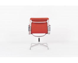 Fauteuil de bureau Eames modele EA 208 serie Soft Pad tissu rouge brique edition Vitra 1970