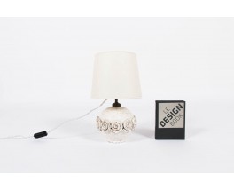 Lampe en ceramique blanche et or design chic 1950