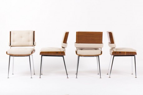 Chaises Alain Richard palissandre et tissu beige 1960 set de 4