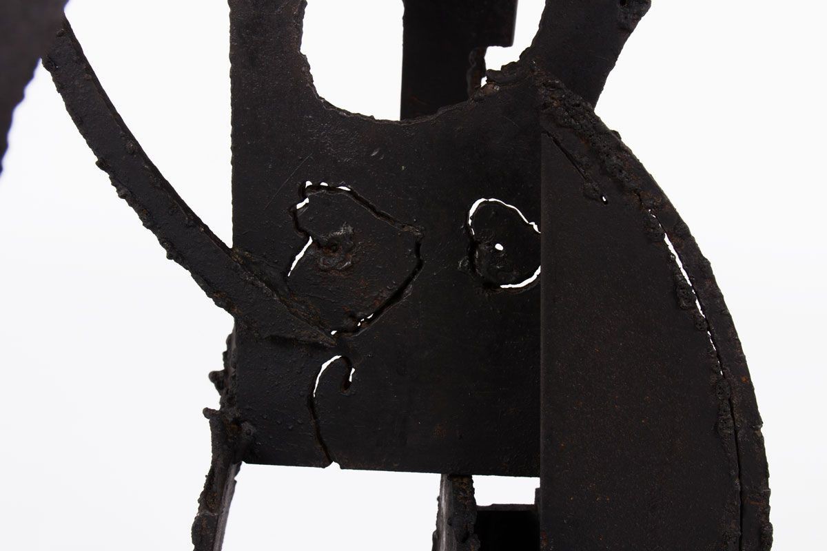 Sculpture Kely brutaliste metal patine noir design contemporain