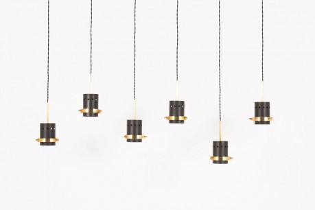 Suspensions en metal laque noir et laiton 1950 set de 6