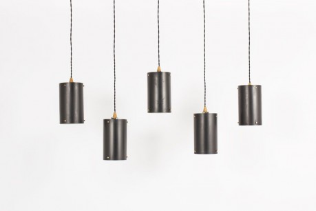 Suspensions cylindriques en metal noir et laiton 1950 set de 5