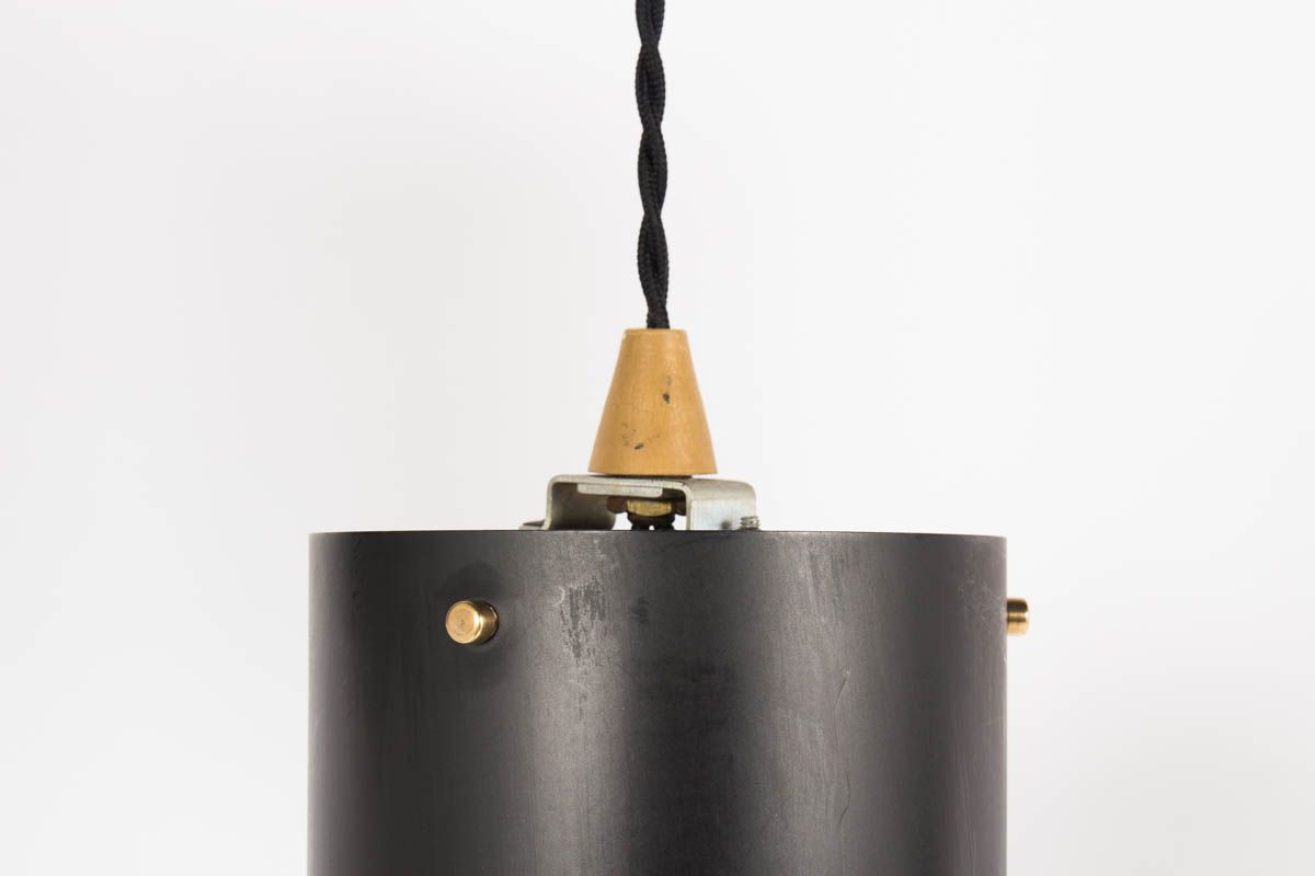 Suspensions cylindriques en metal noir et laiton 1950 set de 5