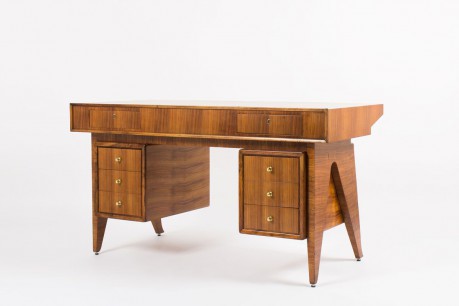 Bureau en noyer et laiton design italien 1950