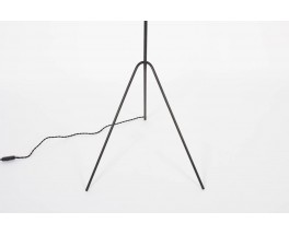 Lampadaire tripode diagonale structure en metal noir abat-jour beige 1950