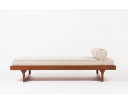 Lit de repos Roger Fatus modele Tatami tissu lin beige edition Sentou 1950