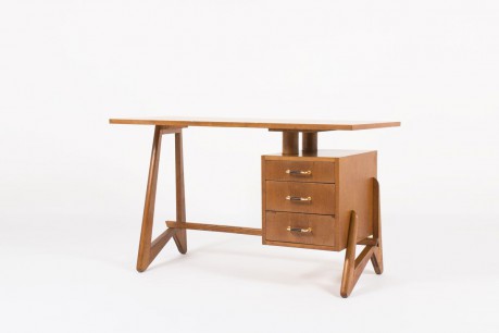 Bureau en chene forme libre 1950