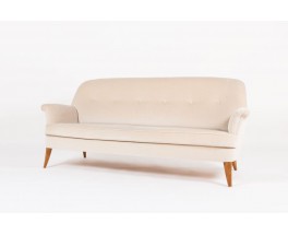 Canape en velours de mohair beige design suedois 1950