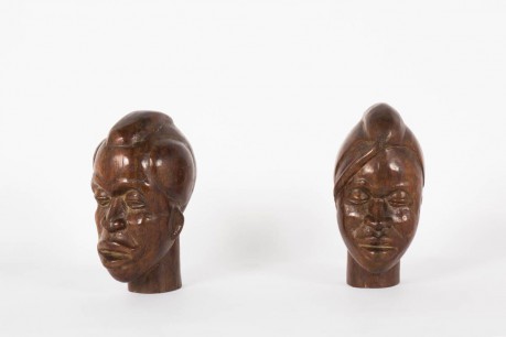 Bustes decoratifs ethniques en palissandre 1950 lot de 2