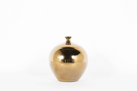 Vase en ceramique dore modele boule col mince 1950