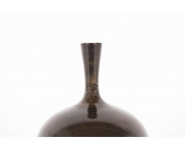 Vase en ceramique marron modele bouteille col mince 1950