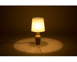 Lampe en ceramique blanche motifs jaune et noir abat-jour beige 1950