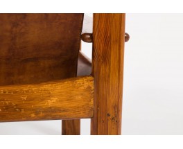 Fauteuil Bernt Petersen en pin et cuir patine marron design danois 1970