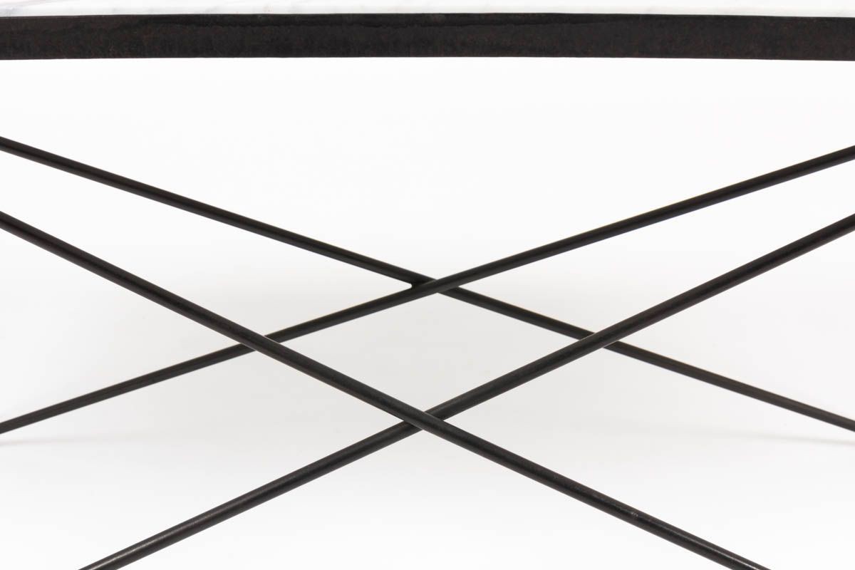 Table basse rectangulaire en métal noir et marbre de Carrare 1950