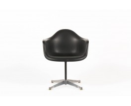 Fauteuils de bureau Charles et Ray Eames pivotants pieds fixes en skai noir edition Herman Miller 1960 set de 6