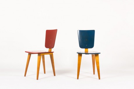 Chaises Andre Sornay en hetre laque bleu et rouge 1950 set de 2