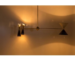 Lustre en laiton et diffuseurs dore noir blanc design contemporain italien