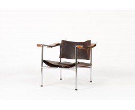 Fauteuil Fritz Haller modele hommage a Le Corbusier cuir marron 1955