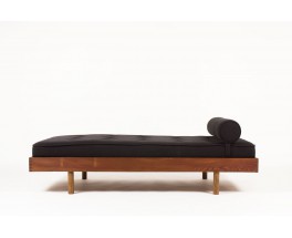 Lit de repos Charlotte Perriand pour Les Arc coussin lin noir 1950