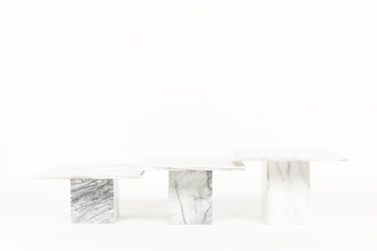 Tables basses gigognes en quartz blanc et gris 1970 set de 3