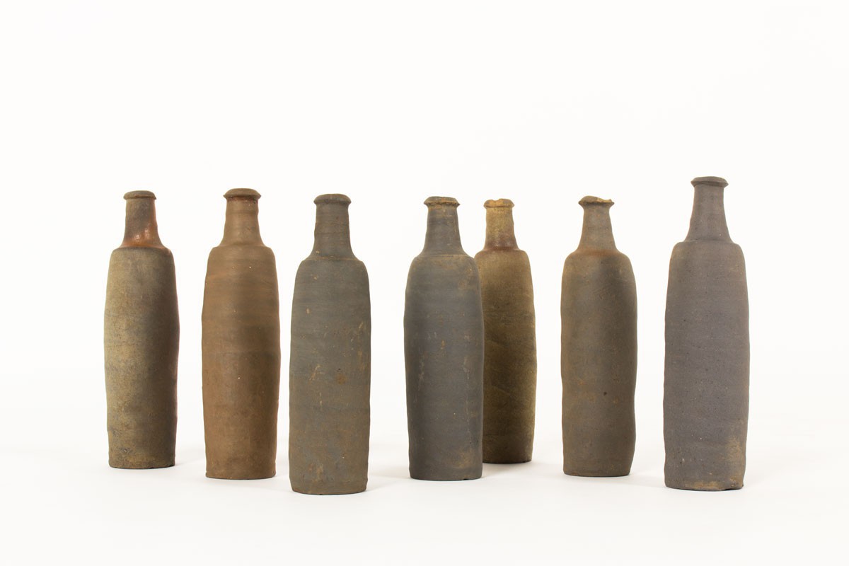 Vases forme bouteille en grès 1950 set de 7