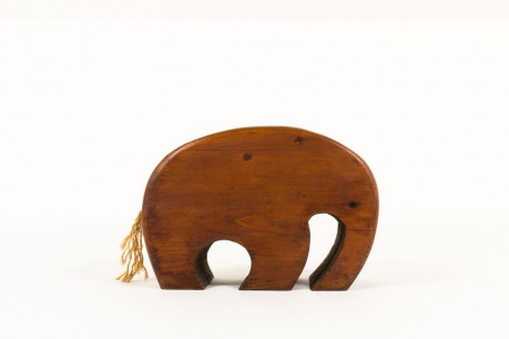 Tabouret modèle éléphant en pin teinté design danois 1950