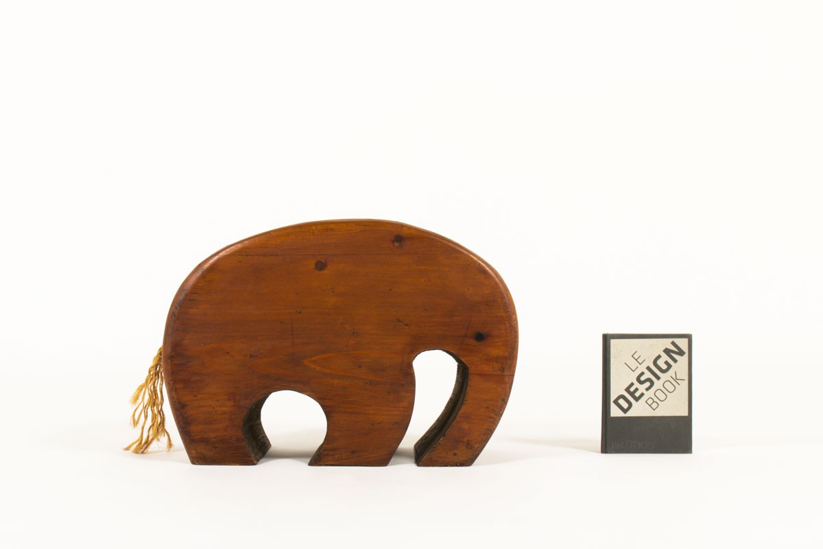 Tabouret modèle éléphant en pin teinté design danois 1950