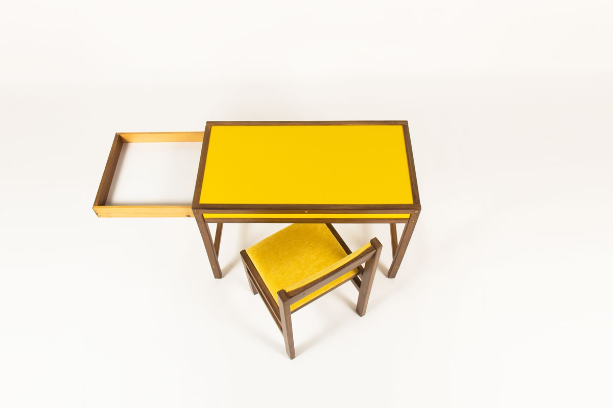 Bureau et chaise André Sornay hêtre teinté et laque jaune 1960