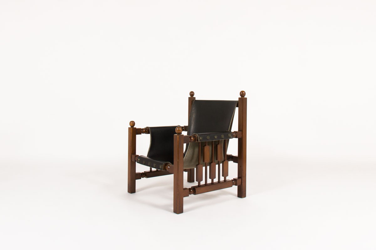 Armchair in oak with black leatherette Spanish design 1950