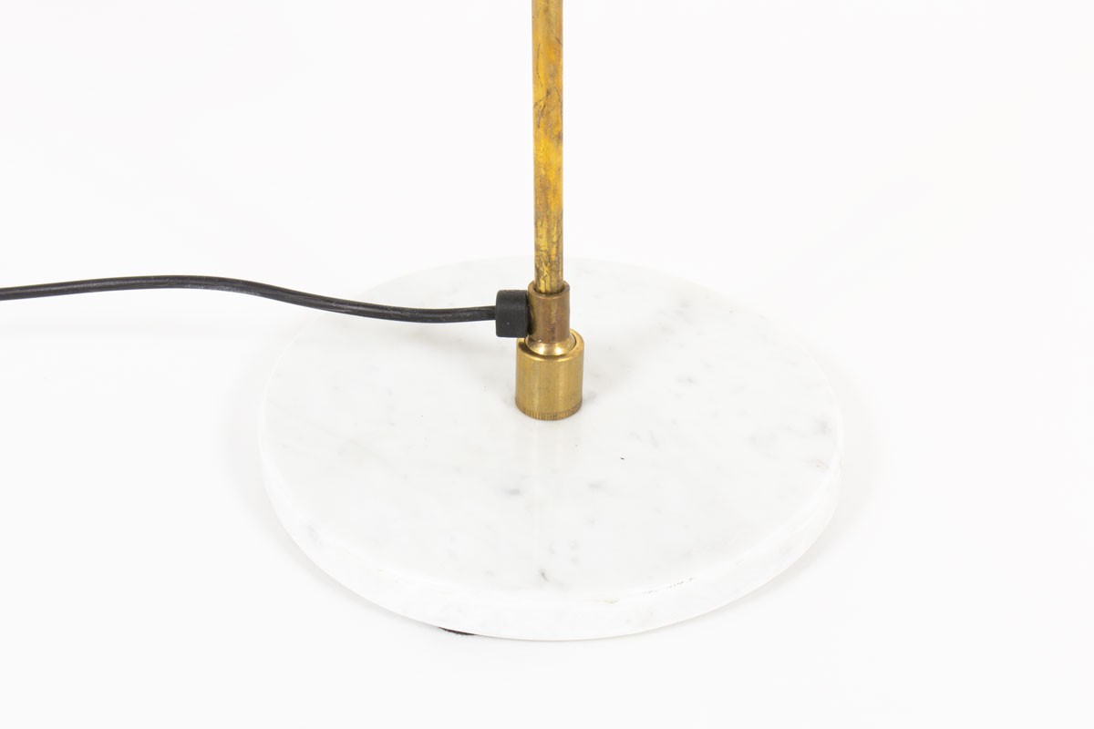 Lampe de bureau marbre laiton patiné et réflecteur noir design contemporain italien