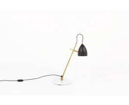 Lampe de bureau marbre laiton patiné et réflecteur noir design contemporain italien