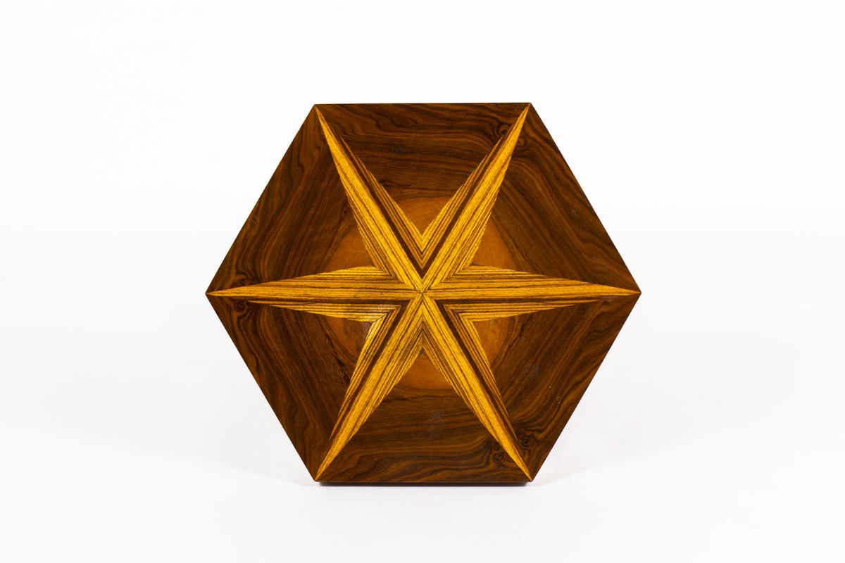 Table basse hexagonale en marqueterie Art Déco 1930