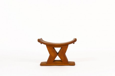 Tabouret en bois design africian 1950