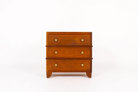 Meuble en chêne et laiton à tiroirs design Art Déco 1930