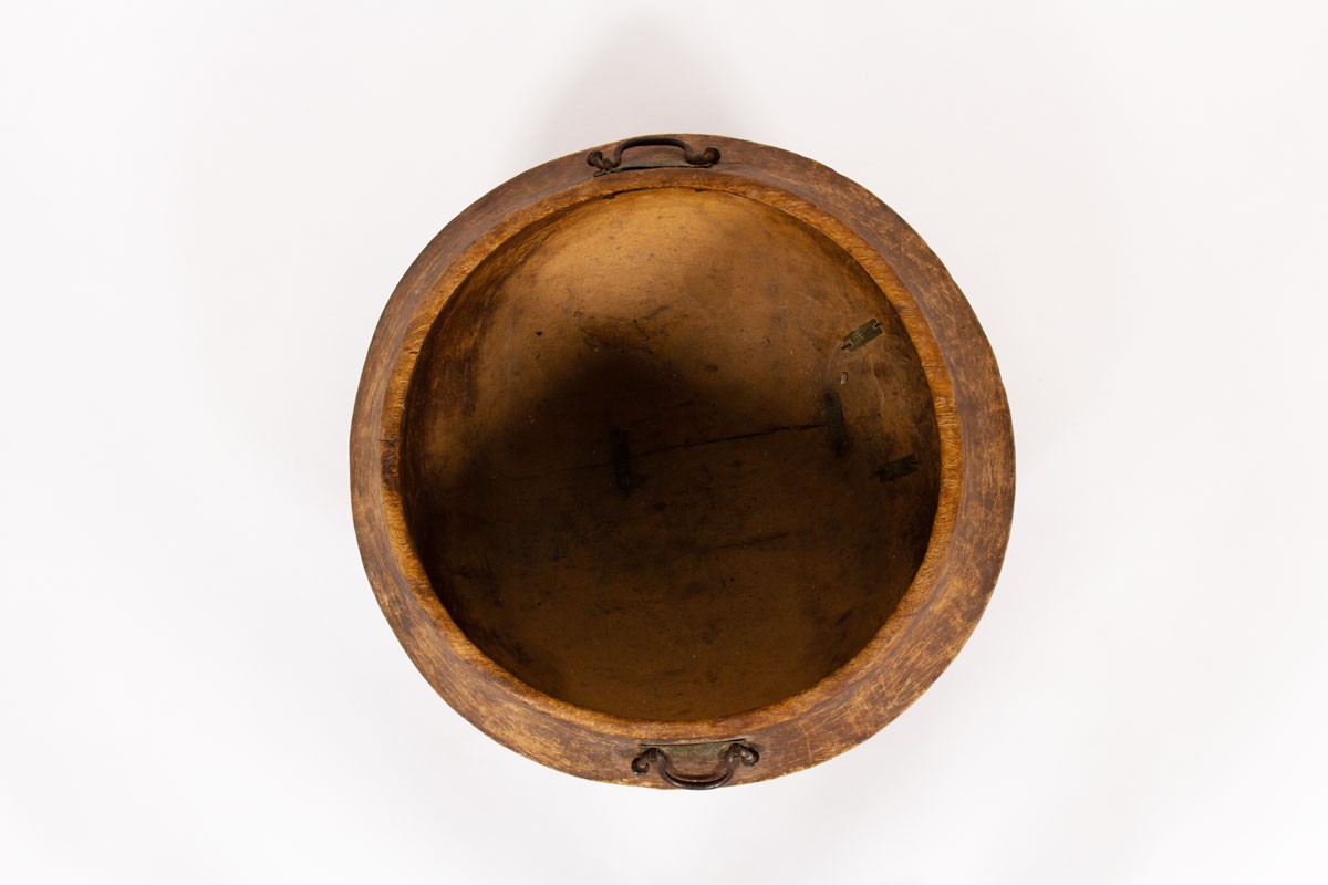 Bowl monoxyl in wood brutalist design 19th century