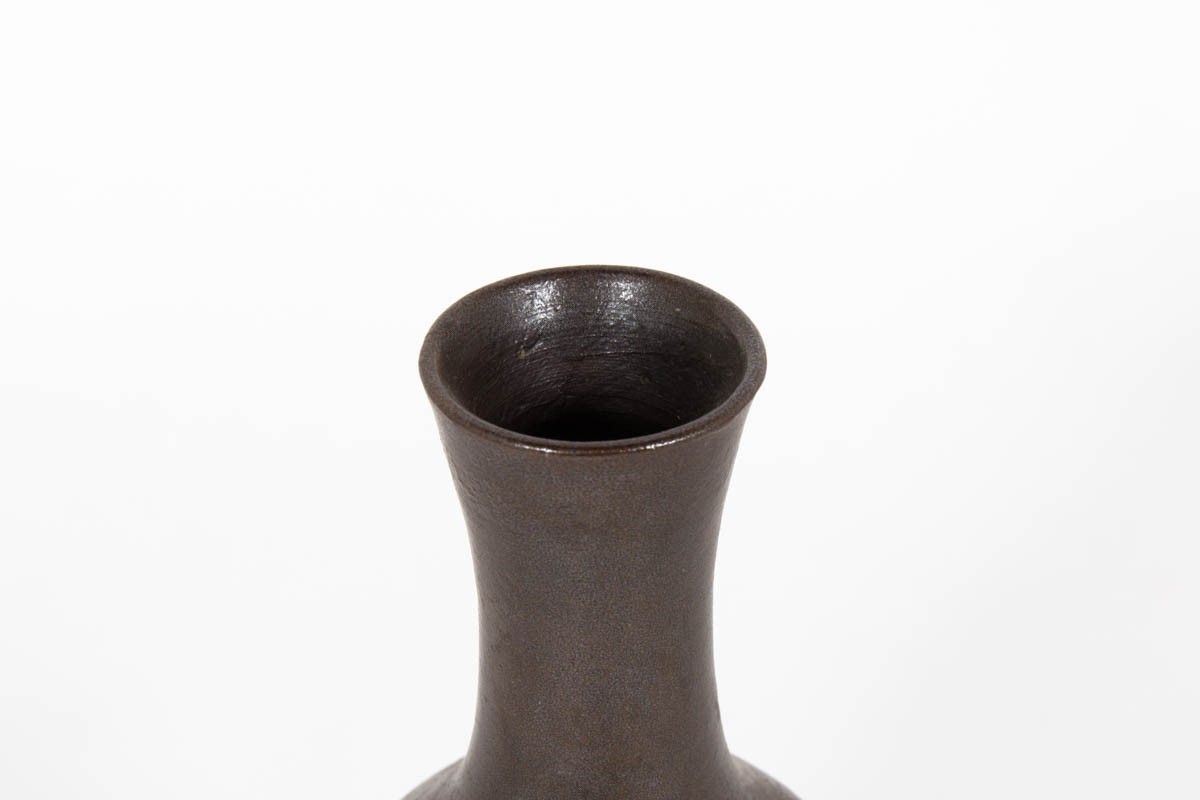 Vase bouteille en grès marron 1950