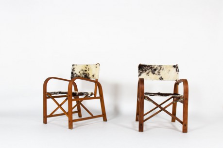 Fauteuils pliants hêtre et assise peau de vache 1950 set de 2