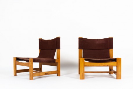 Low chairs in elm and burgundy fabric edition Maison Regain 1980 set of 2