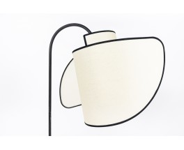 Lampadaire tripode métal noir et abat-jour beige courbé 1950