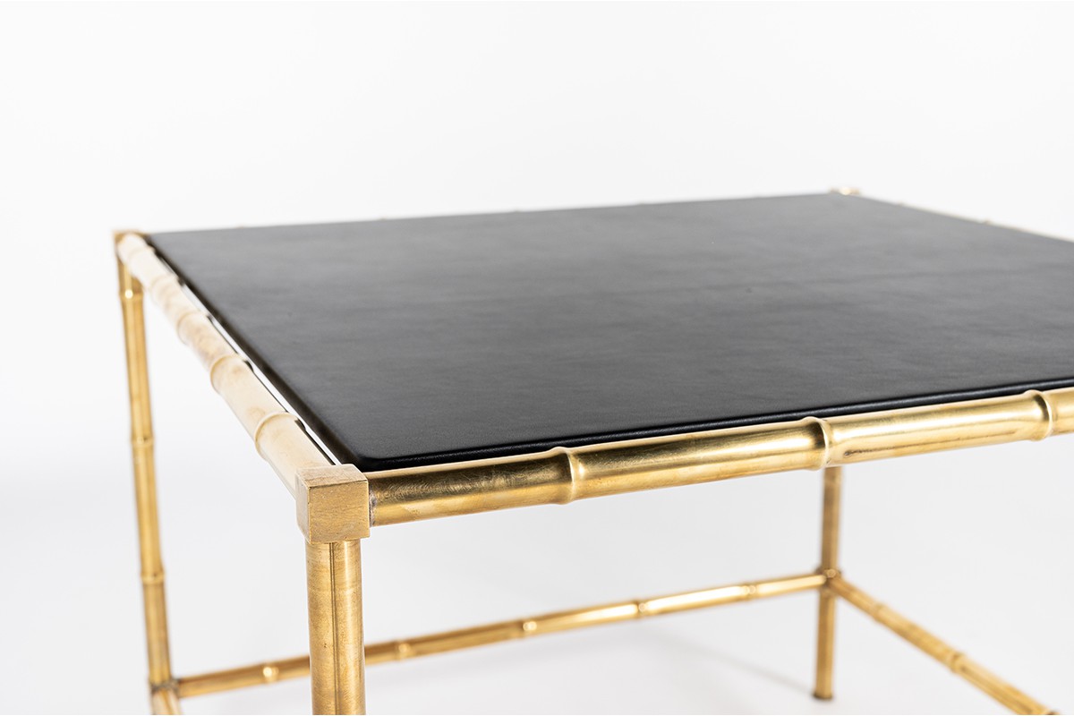 Table basse carrée en laiton et plateau cuir 1970