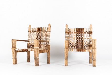 Fauteuils en bois et peau de vache tressée design Ethiopien 1950 set de 2
