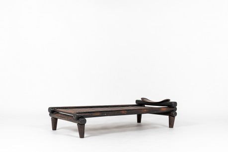 Table basse Senoufo bois noir design africain 1950